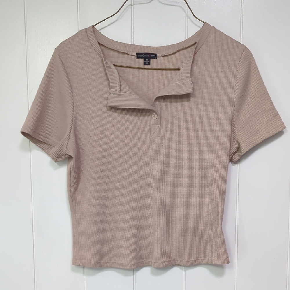 ❤️5/$25🎀 Ribbed Beige Short Sleeve Top